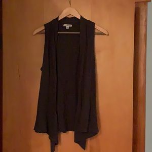 American Eagle light layering cardigan vest